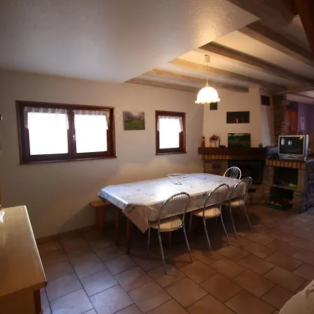 בית נופש Spacieux Et Confortable Au Val D'ajol, A Proximite De Plombieres-les-bains, Animaux De Ferme ! - Fr-1-589-139 *